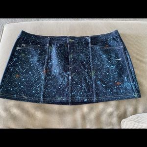 Blue stretch denim skirt